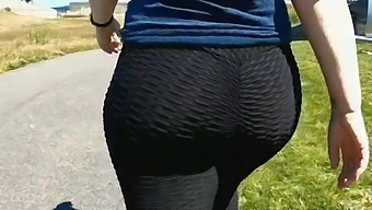 Hot Mom With Big Ass Shows Off In Public