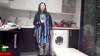 Amateur Girlfriend Caught On Camera In Homemade Hardcore Video With Fetish For Leather And Glasses