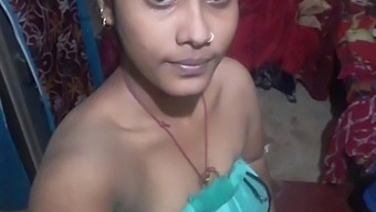 Desi Village Girl Showcases Her Big Boobs In Selfie