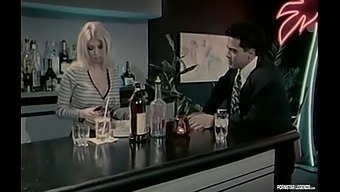 Busty Legenda Jenna Jameson Intenzivno Srečanje Z Bobby Vitale V Retro Porno Filmu