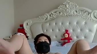Older Asian Lady Craves Sexual Encounter