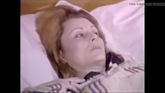 Турски И Египетски Красавици В Ретро Мобилно Секс Видео