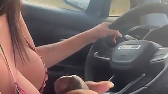 Kocamın Bu Videoya Çevrimiçi Olarak Rastlamamasını Sağlayarak, Üvey Oğluma Sakso Çekme Ve Özünün Her Damlasını Boşaltma Şansını Yakaladım