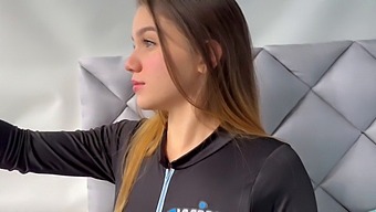 Young Latina Stepsis Workouts And Seduces Stepbroer